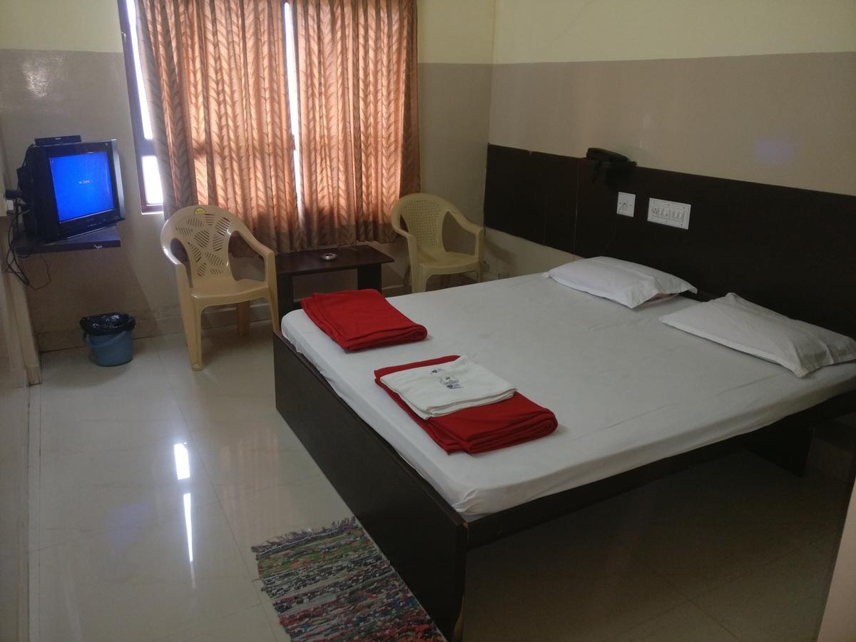 Subhadra Comforts Hotel ชิโมกา ภายนอก รูปภาพ